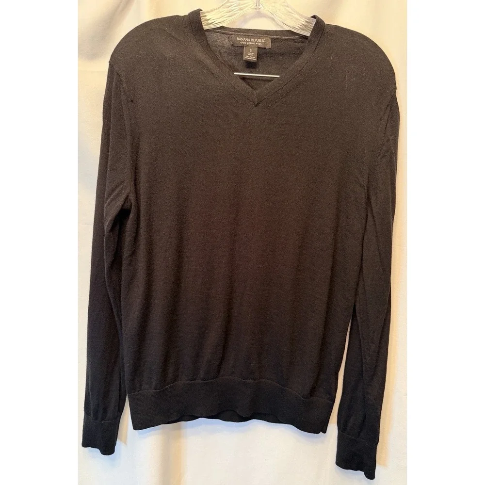 Banana Republic Men's Small 100% Extra Fine Merino Wool V-Neck Sweater Black